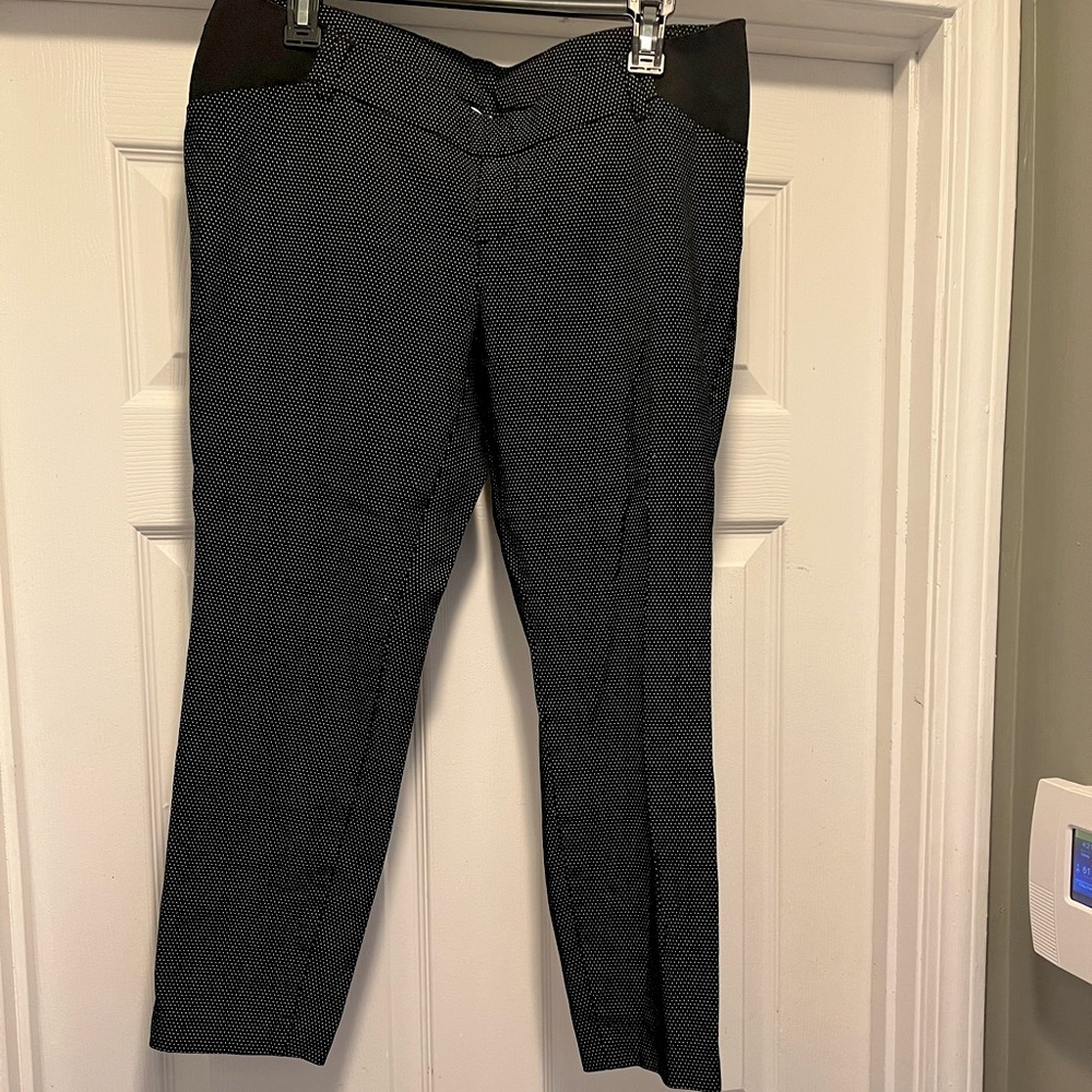 Old Navy Maternity pixie pants